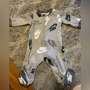 Nike long sleeve 9 months footie pjs